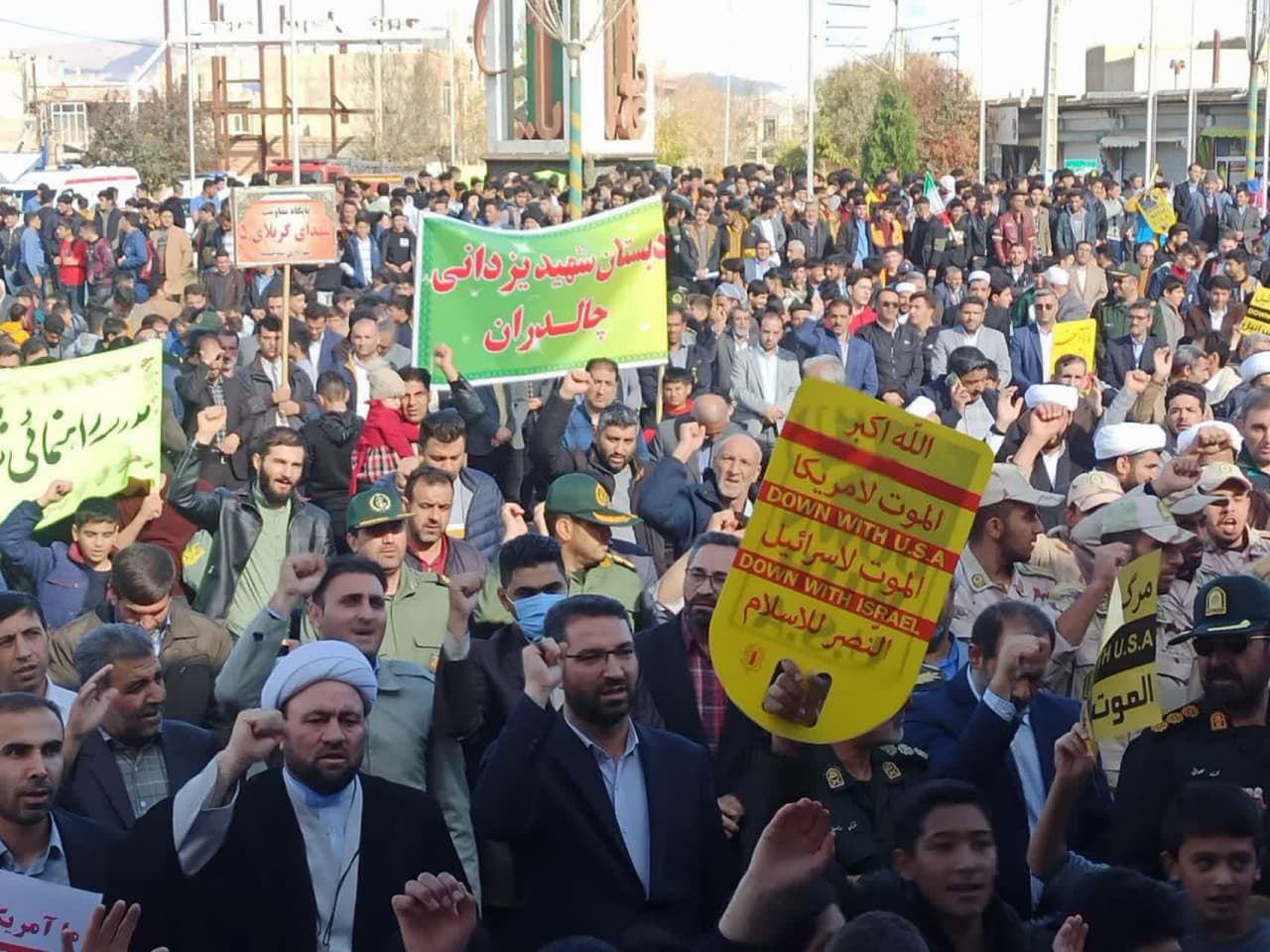 تصاویر/ راهپیمایی ۱۳ آبان در شهرستان چالدران